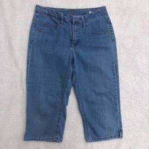 Rider’s light wash Jean Capri